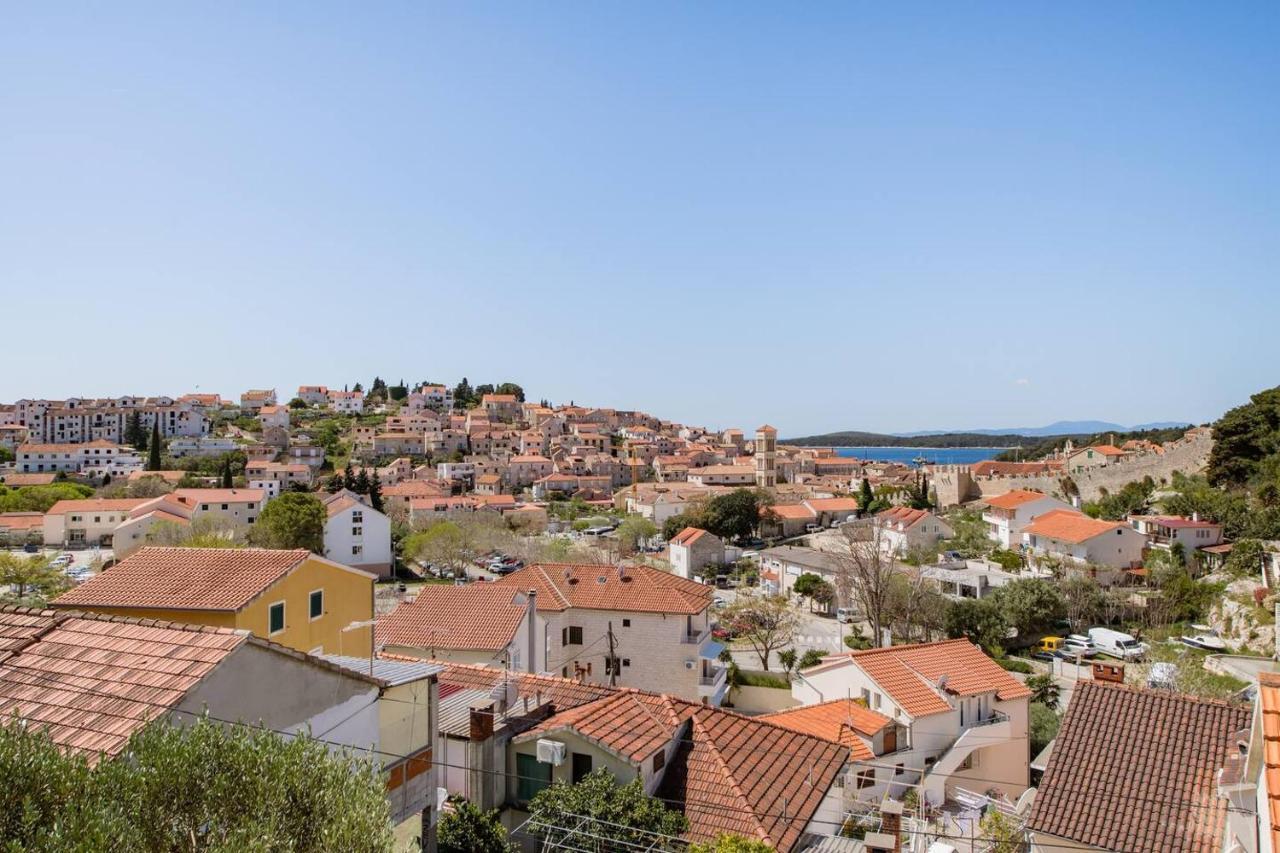 Guest House Vuljan Hvar Town Eksteriør billede